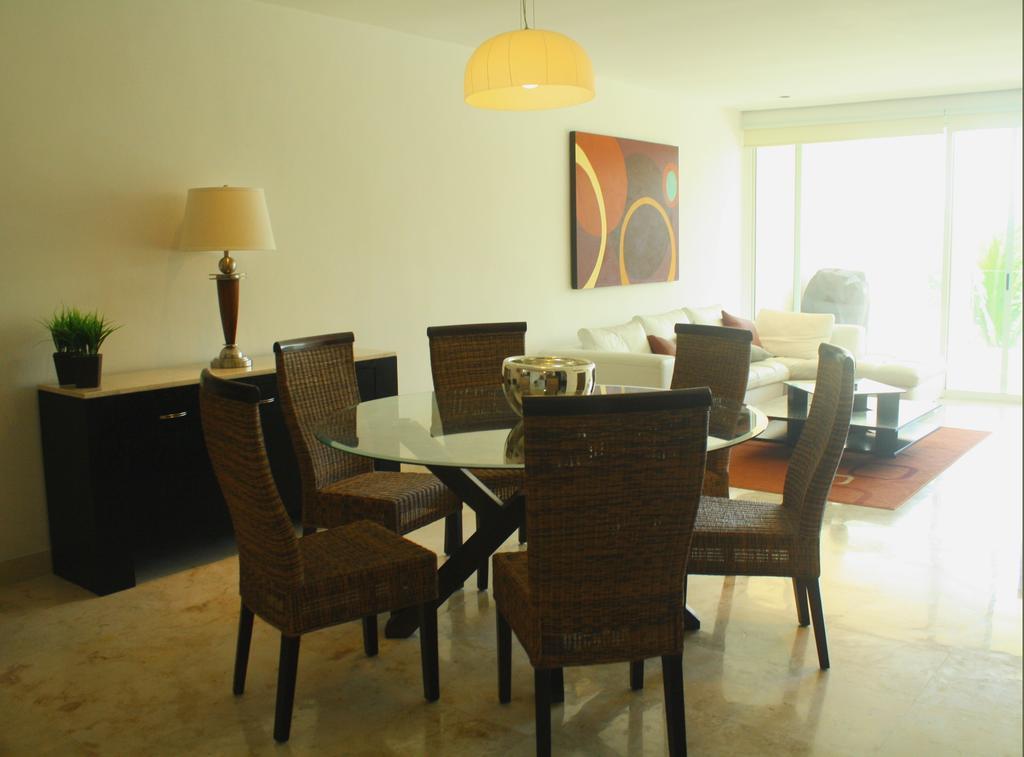 Apartahotel The Elements Oceanfront & Beachside Playa del Carmen