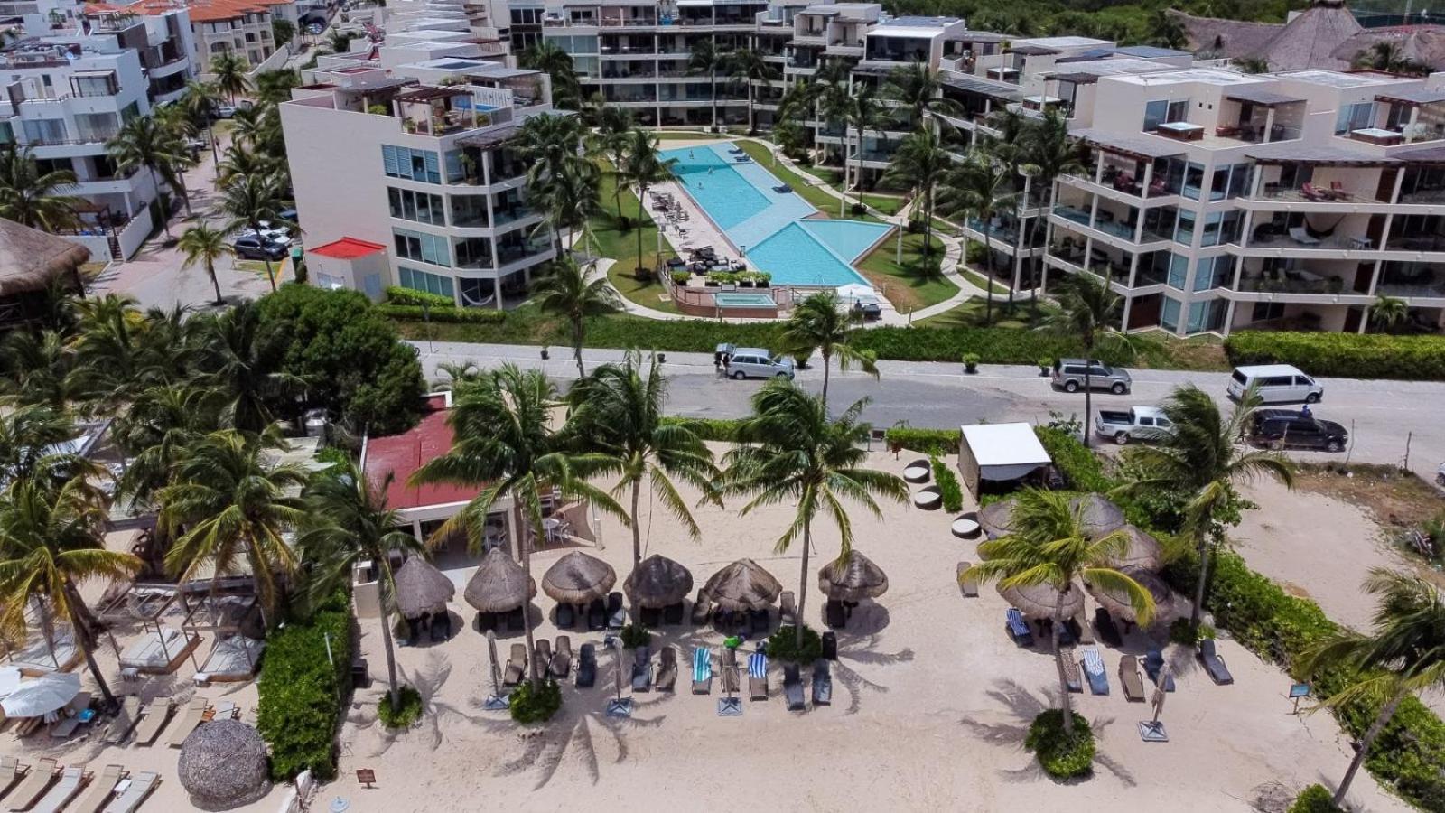 Apartahotel The Elements Oceanfront & Beachside Playa del Carmen