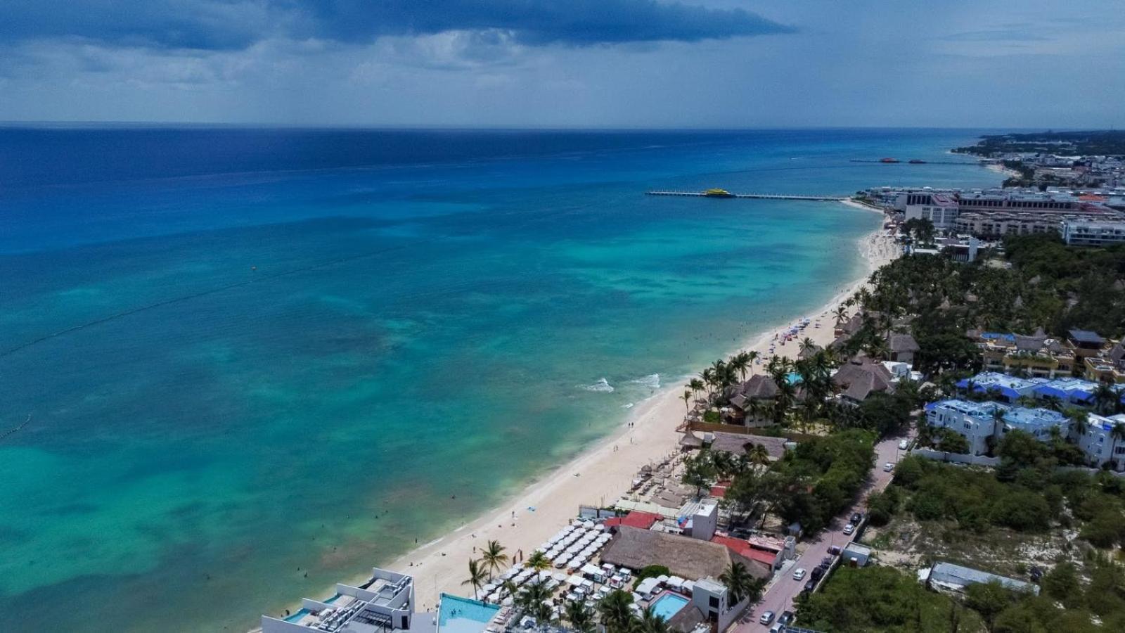 Apartahotel The Elements Oceanfront & Beachside 4*