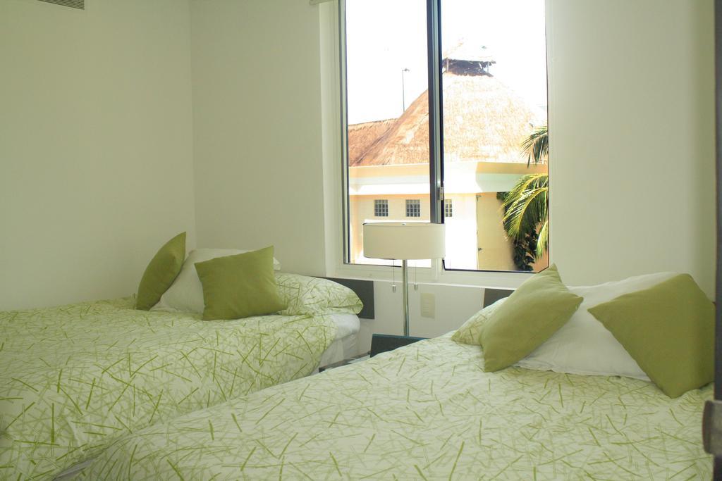 Apartahotel The Elements Oceanfront & Beachside 4*